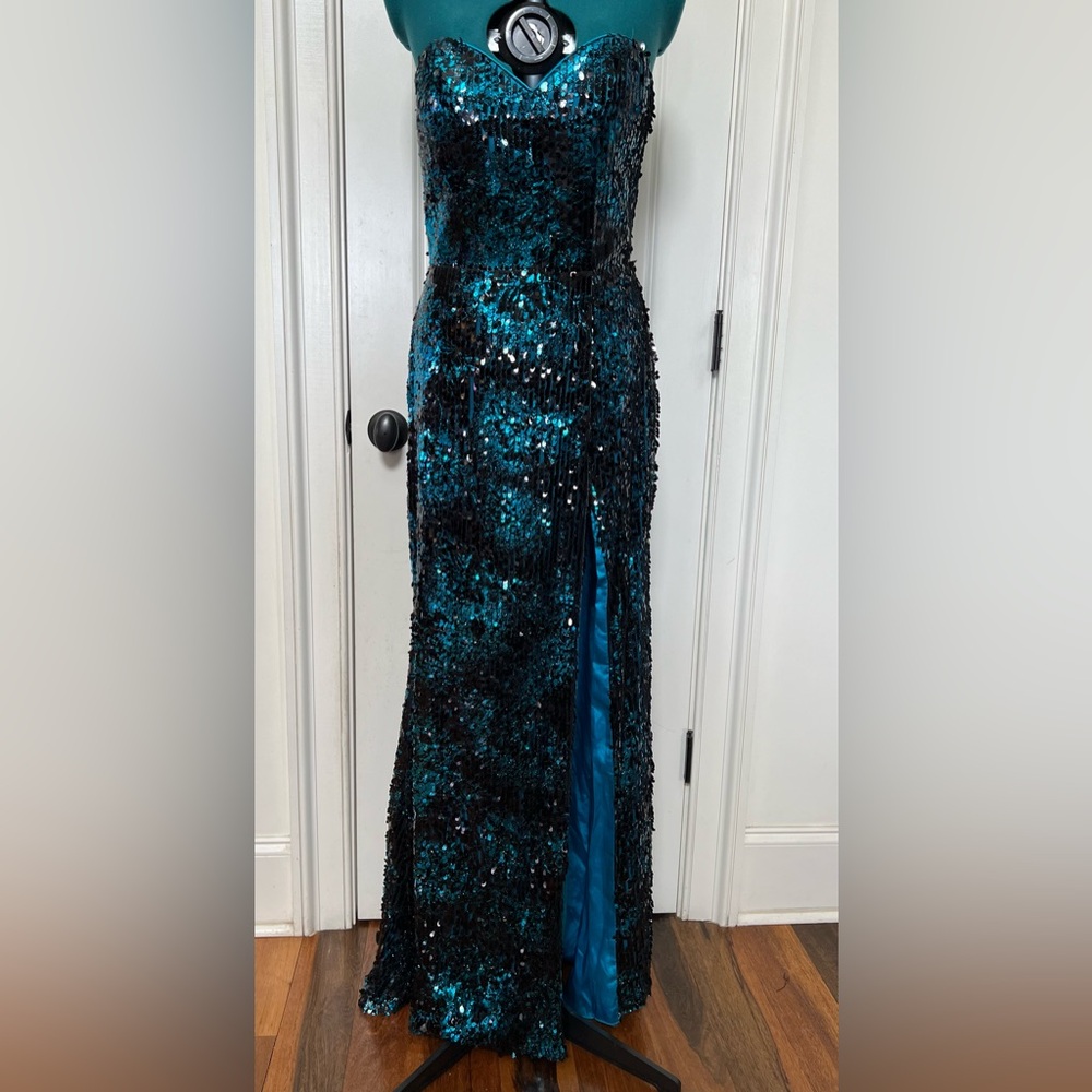 Cire by Landa Strapless Sequin Evening Ball Mardi Gras Prom Gown, Size 10